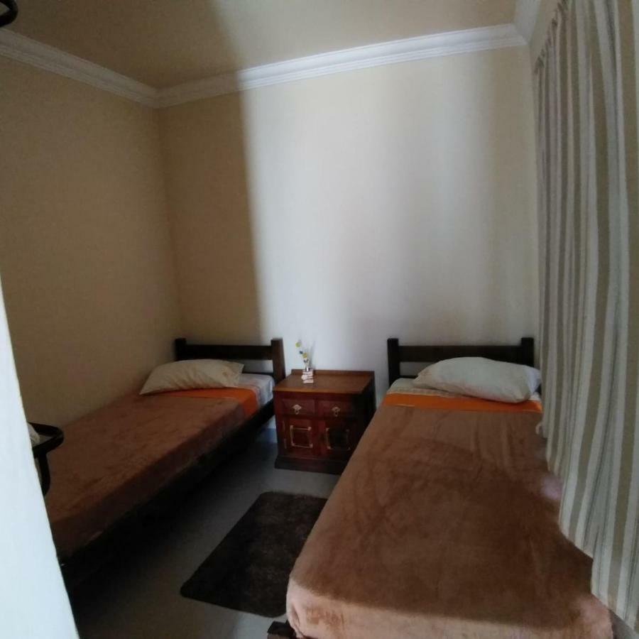 Alpha Hospedaria & Hostel Londrina Buitenkant foto
